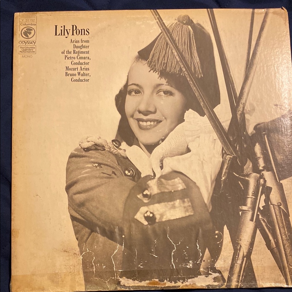 Lily Pons Vinyl Record Cover